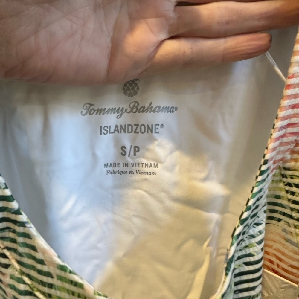 Tommy Bahama Costa Wave Ocean Vida Island Zone UPF 30 Tank Top - Picture 5 of 5